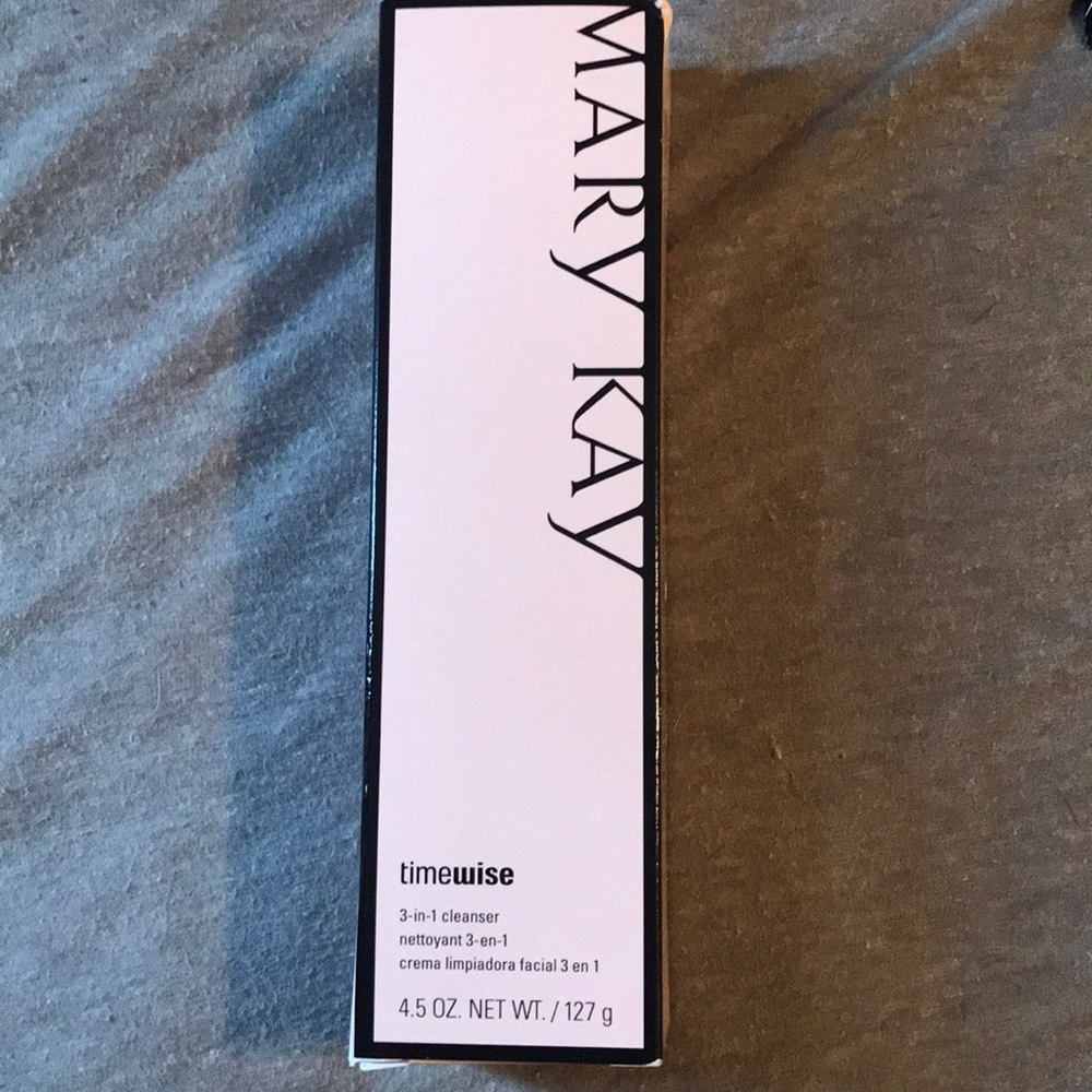 Timewise 3 in 1 cleanser combo to oily skin